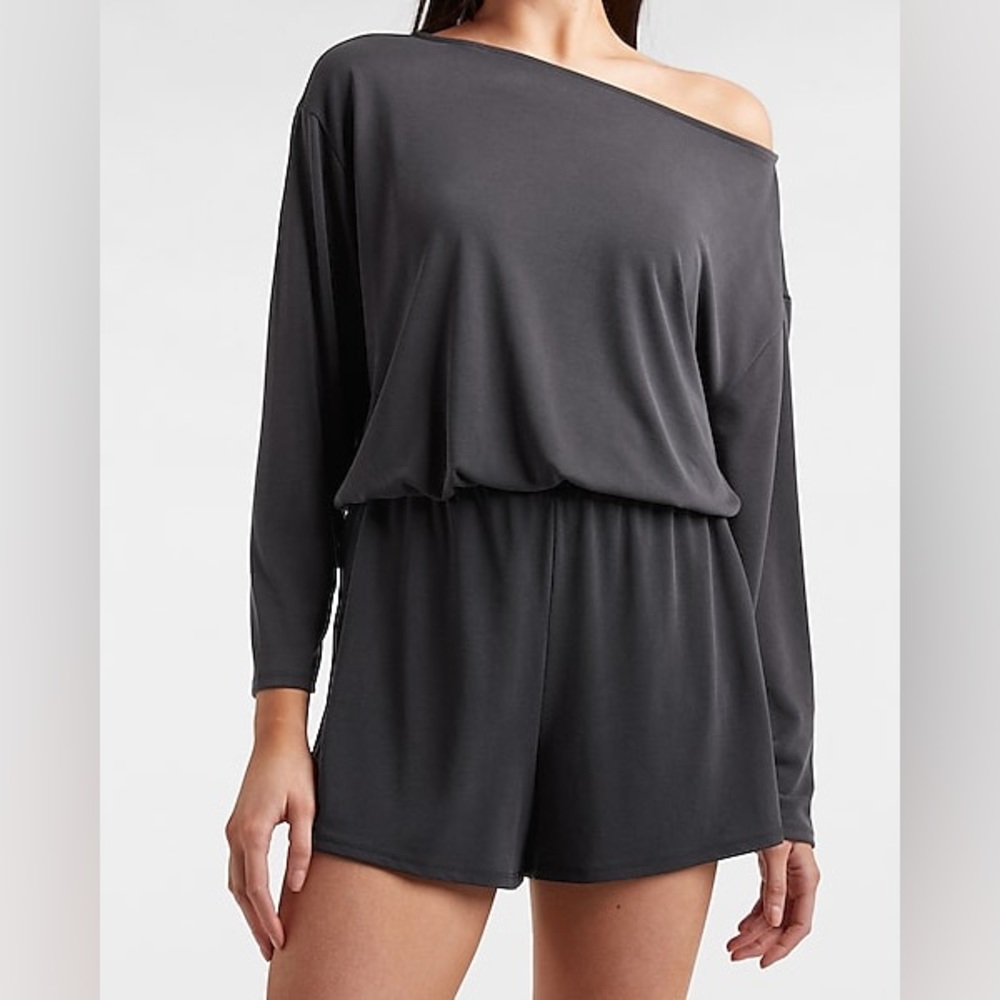 Express Silky Sueded Off The Shoulder Tee, LARGE, Black, Women’s, NEW with Tags